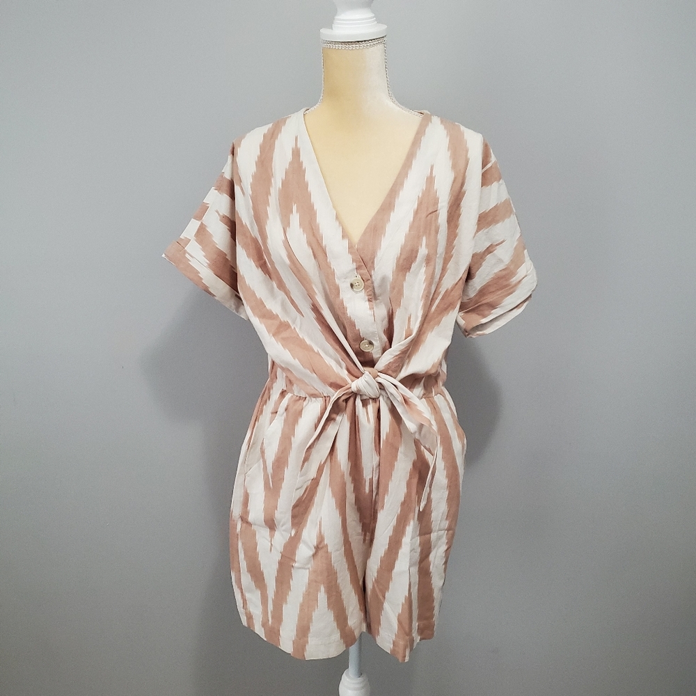 NWT Lou & Grey Ikat Tie Front Romper